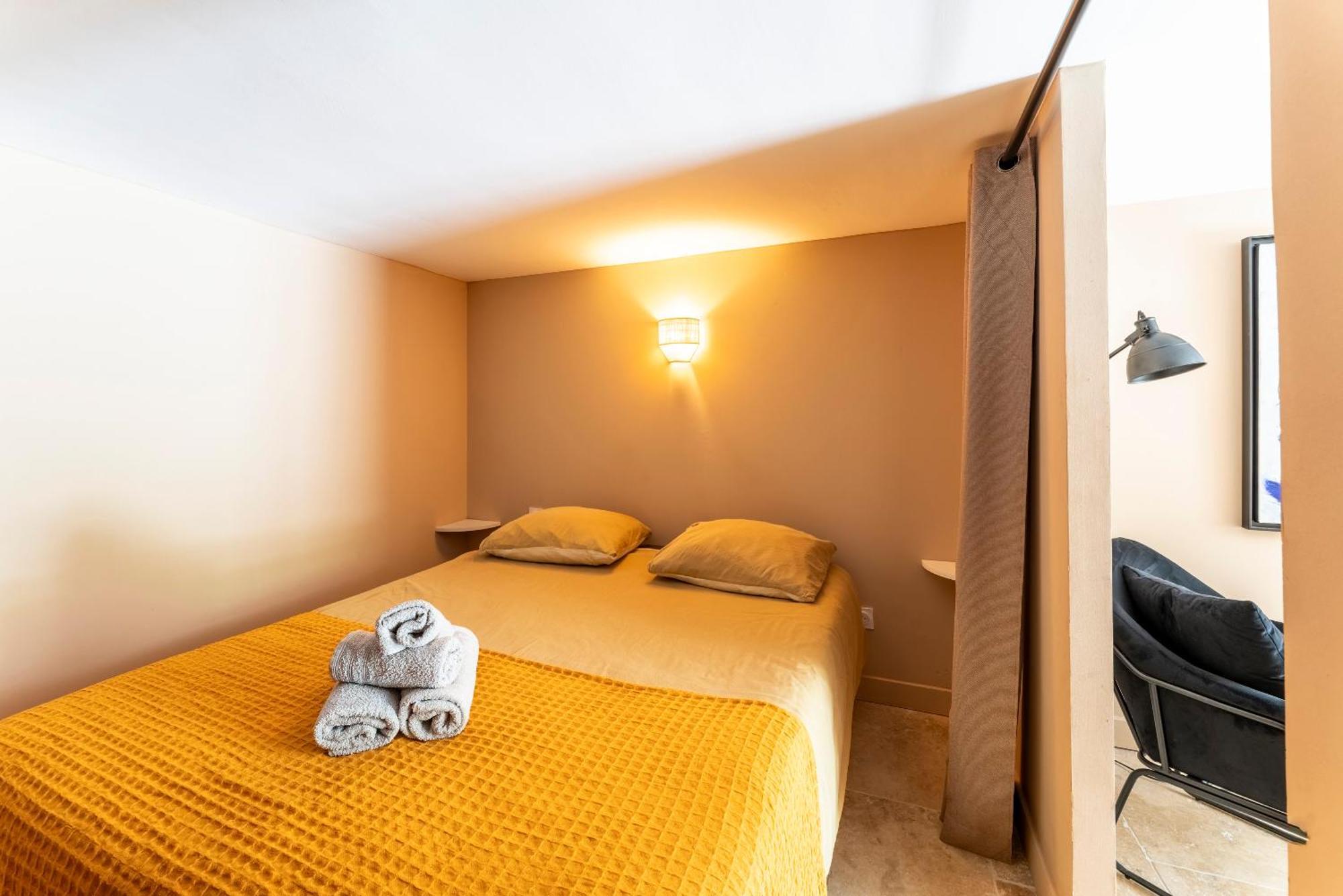 Maison Marvic, Le Laurier T2 阿普特 外观 照片