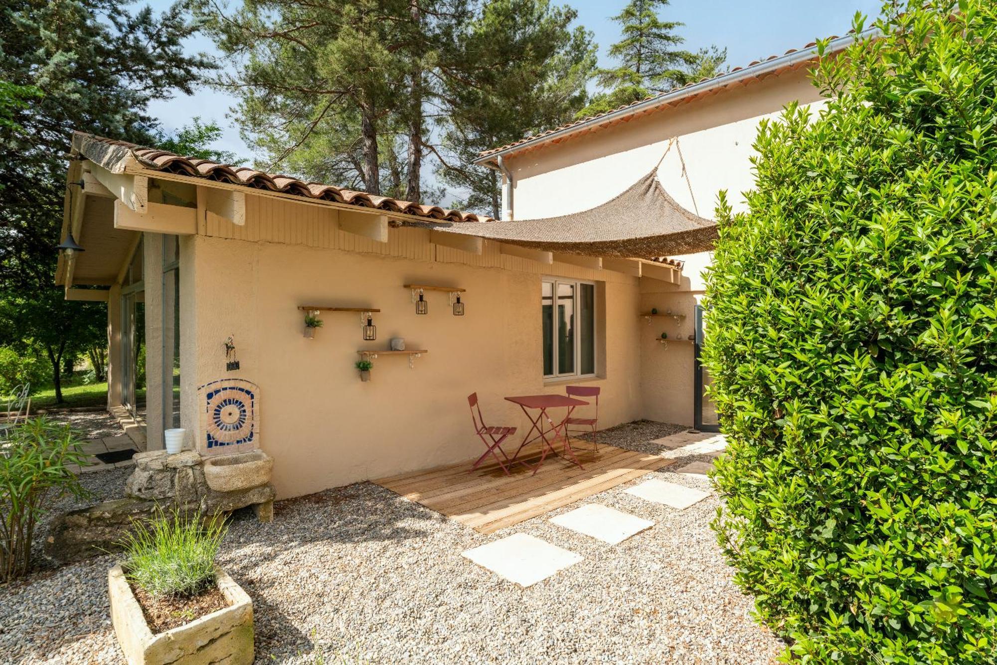 Maison Marvic, Le Laurier T2 阿普特 外观 照片
